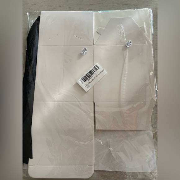 Set of 12 thank you boxes with stickers and ribbons - Picture 2 of 2